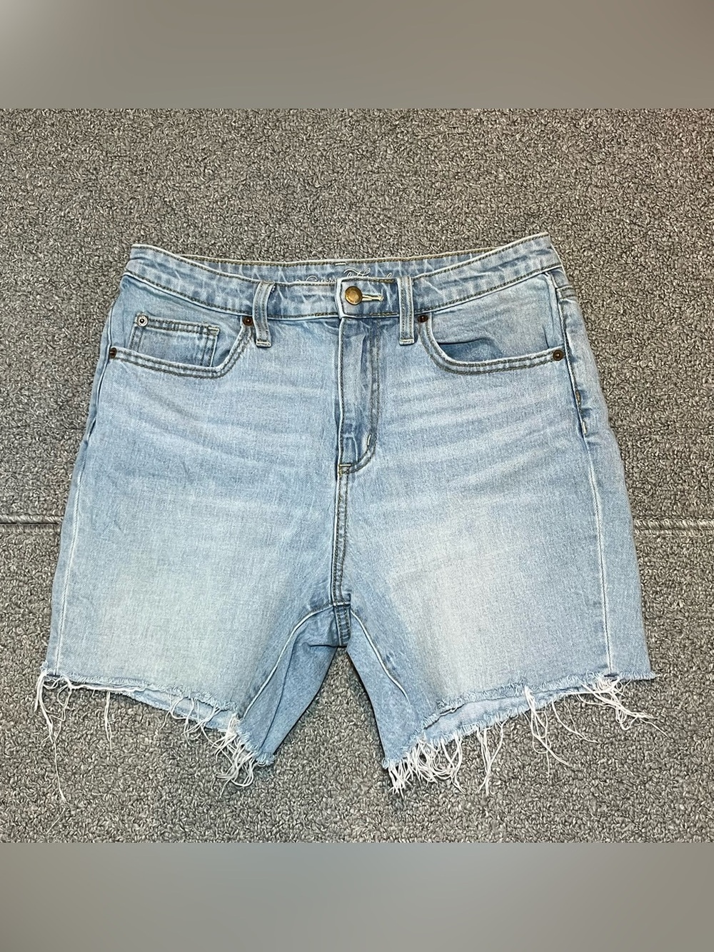 Universal Thread Cutoff Shorts Womens 8/29 Blue Denim High Rise Midi Stretch